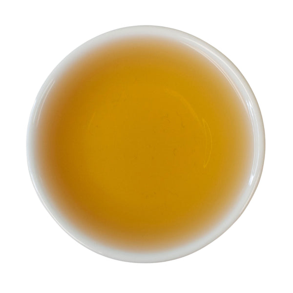 Steeped cup Yunnan Pontoon black tea